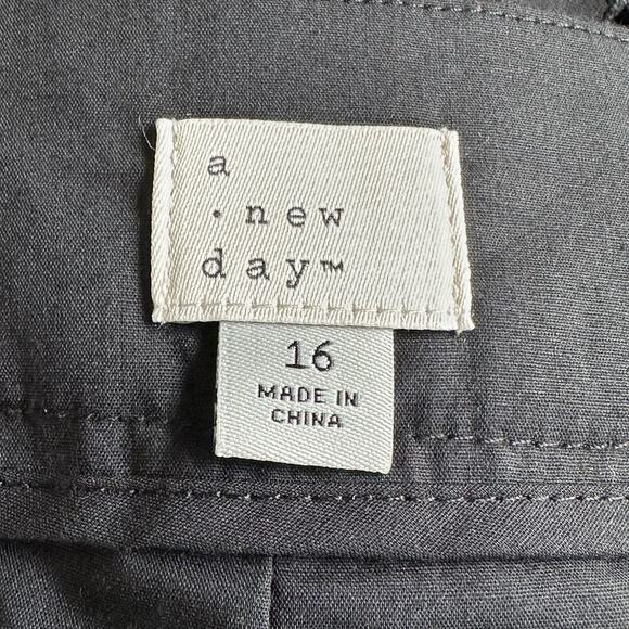 A New‎ Day Women's High-Rise Pleated Eyelet Cotton Short Black Size 16 Cottage - Picture 6 of 9